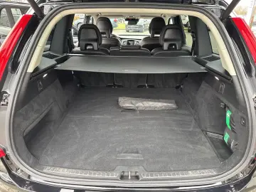 XC90 Momentum Pro B5D AWD StandHZG H&K Navi Lede