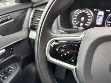 XC90 Momentum Pro B5D AWD StandHZG H&K Navi Lede