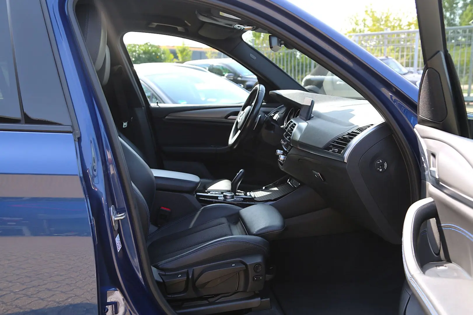 X3 xDrive 20 i M Sport Navi LED AHK HiFi Kamera