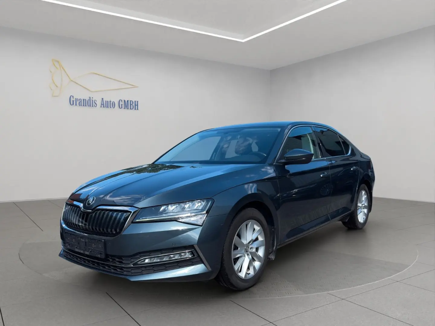 Superb Lim. Ambition iV NAVI SHZ KAMERA APPLECAR