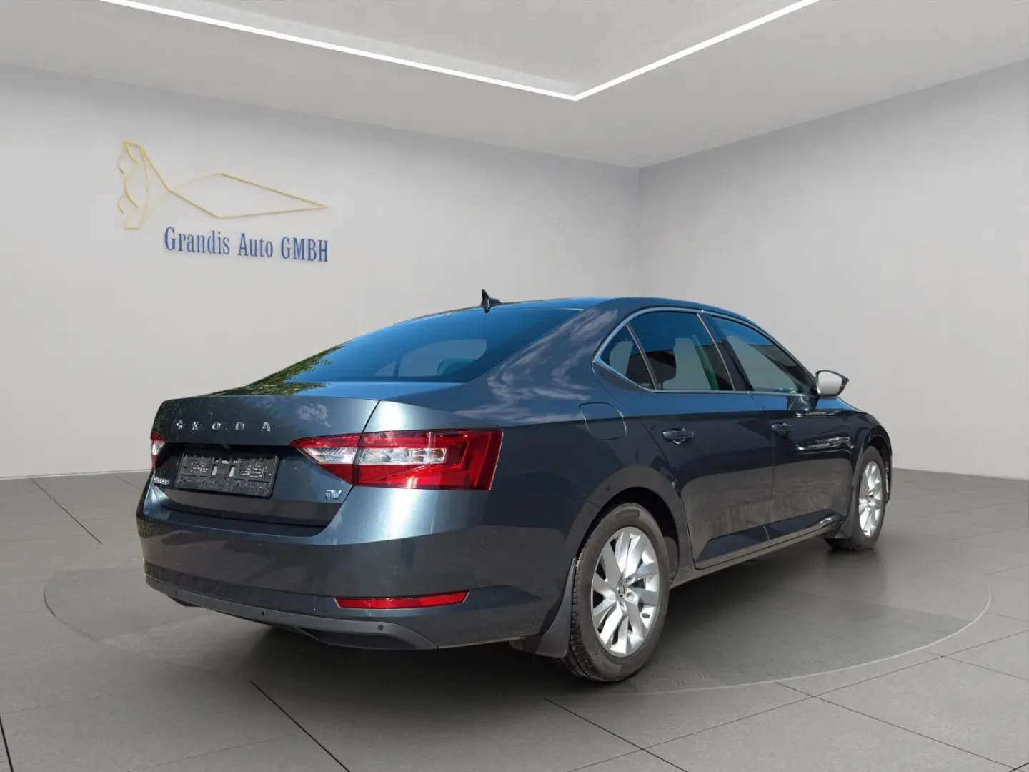 Superb Lim. Ambition iV NAVI SHZ KAMERA APPLECAR