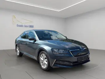 Superb Lim. Ambition iV NAVI SHZ KAMERA APPLECAR