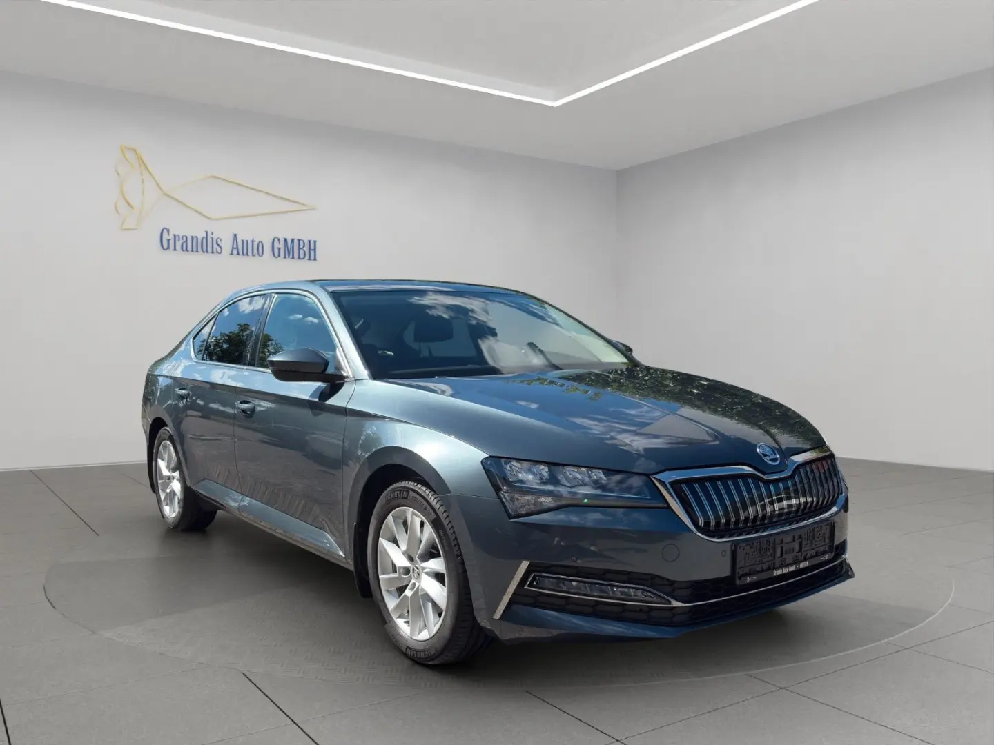 Superb Lim. Ambition iV NAVI SHZ KAMERA APPLECAR