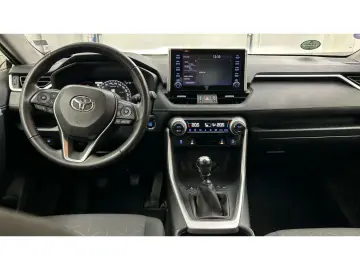 RAV 4 4x2 2.0 Valvematic AHK WR LED Kamera PDC