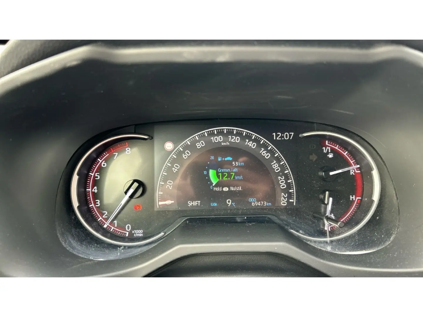 RAV 4 4x2 2.0 Valvematic AHK WR LED Kamera PDC