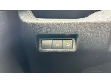 RAV 4 4x2 2.0 Valvematic AHK WR LED Kamera PDC