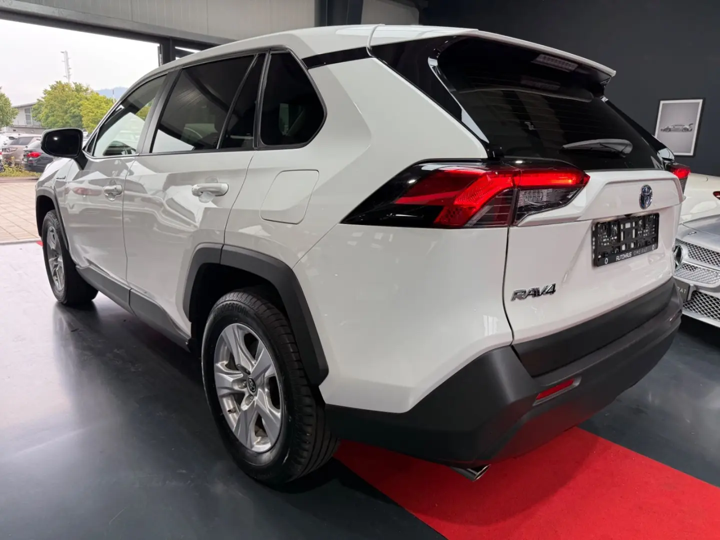 RAV4 Hybrid 4x2 1-Hand/R-Kamera/ACC/LED/MM-Touch