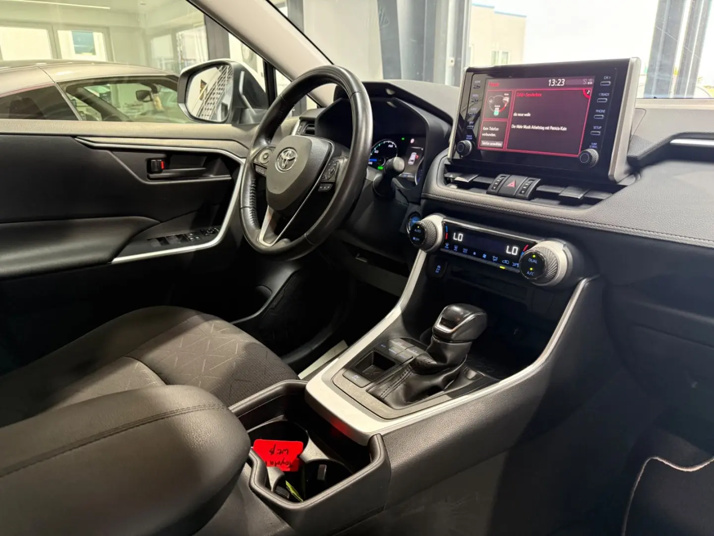 RAV4 Hybrid 4x2 1-Hand/R-Kamera/ACC/LED/MM-Touch