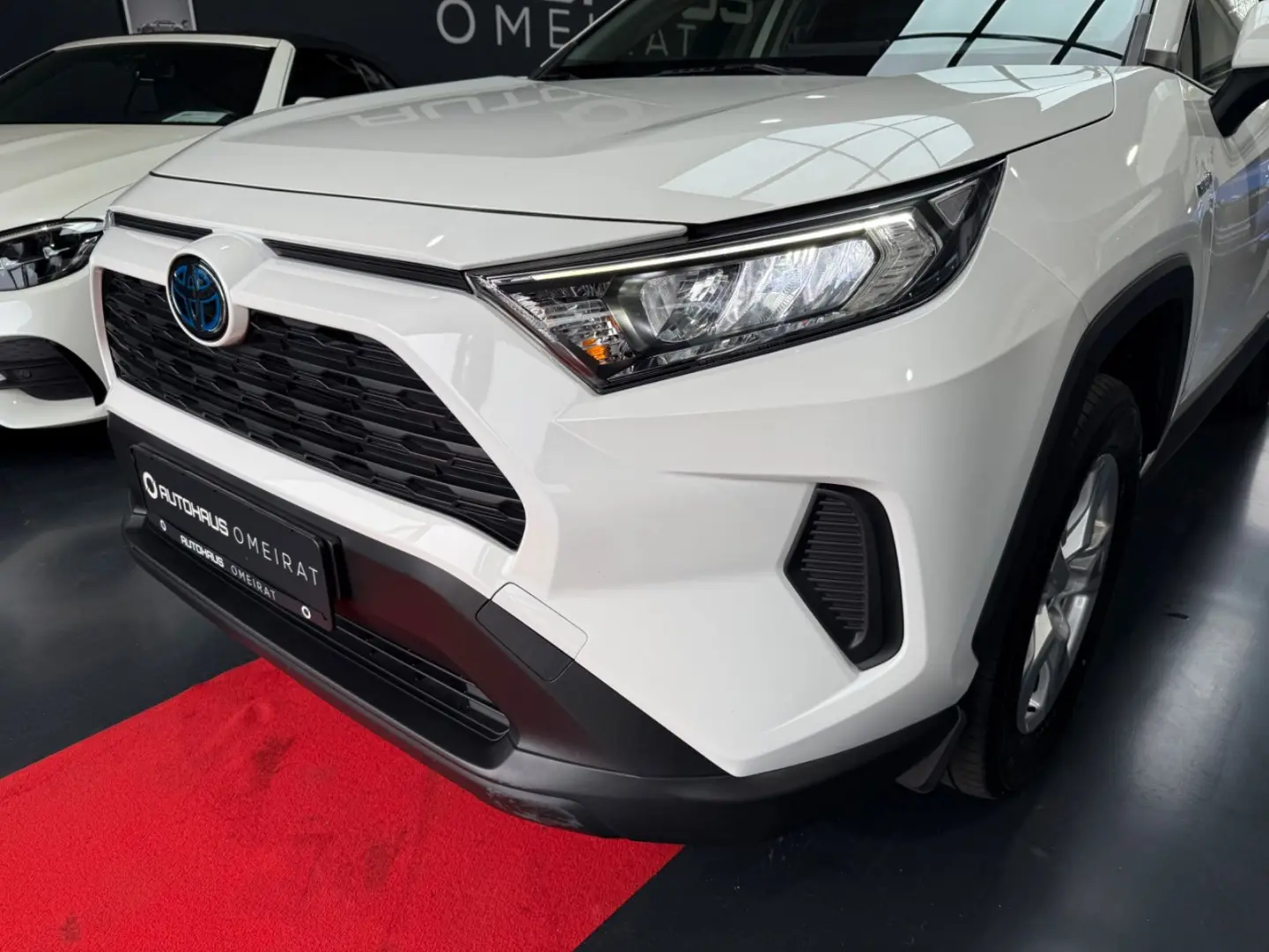 RAV4 Hybrid 4x2 1-Hand/R-Kamera/ACC/LED/MM-Touch