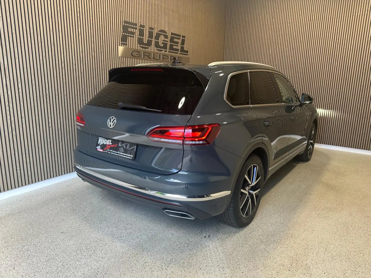 Touareg 3.0 V6 TDI 4Motion Leder|AHK|Pano|Luftfe