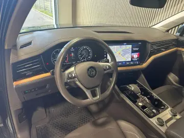 Touareg 3.0 V6 TDI 4Motion Leder|AHK|Pano|Luftfe