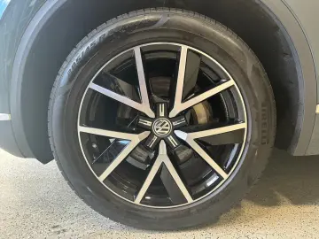 Touareg 3.0 V6 TDI 4Motion Leder|AHK|Pano|Luftfe