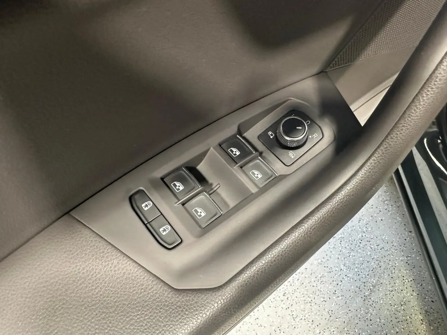 Touareg 3.0 V6 TDI 4Motion Leder|AHK|Pano|Luftfe