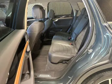 Touareg 3.0 V6 TDI 4Motion Leder|AHK|Pano|Luftfe