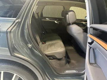 Touareg 3.0 V6 TDI 4Motion Leder|AHK|Pano|Luftfe