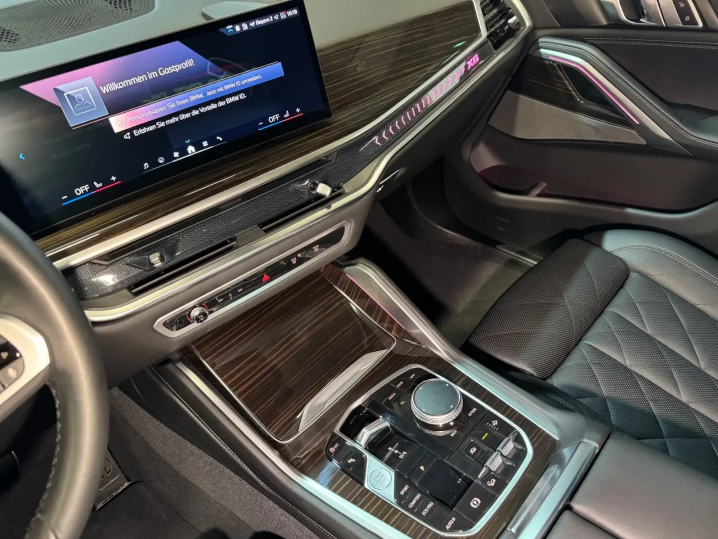 X6 30d xDrive M Sport~PANO~HEAD-UP~SOFT-CLOSE~