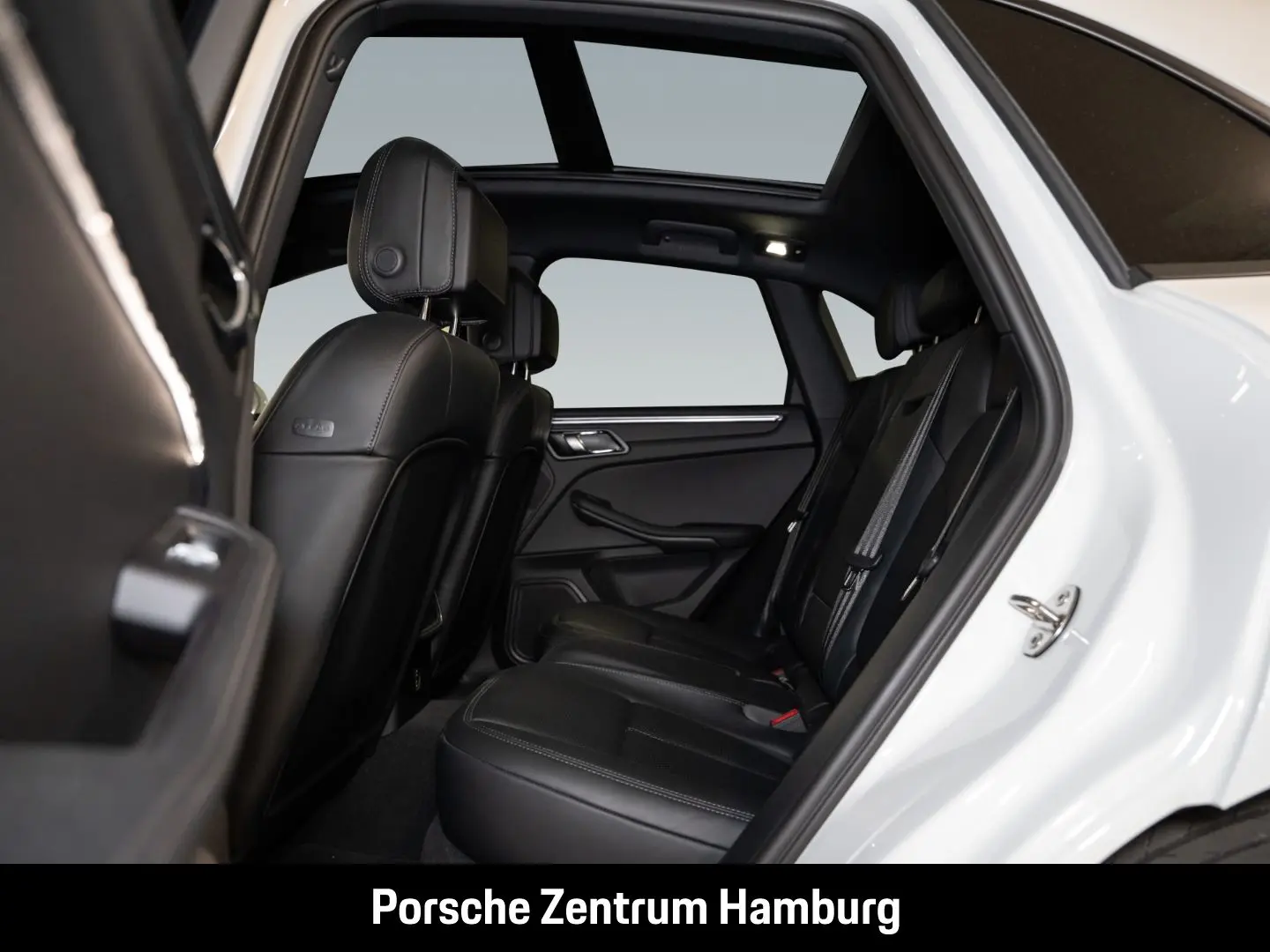 Macan Panoramaglasdach PASM Servolenkung Plus