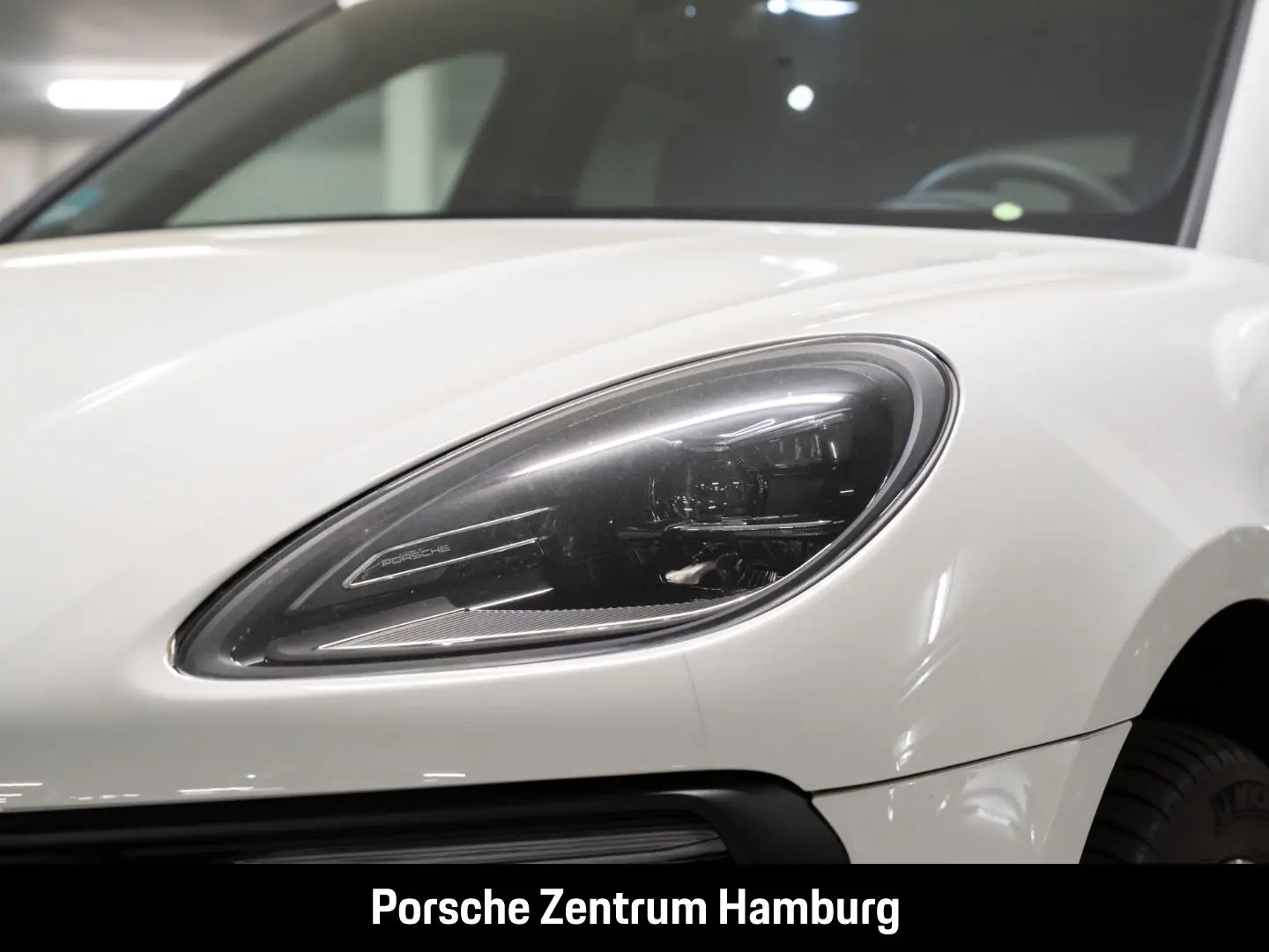 Macan Panoramaglasdach PASM Servolenkung Plus