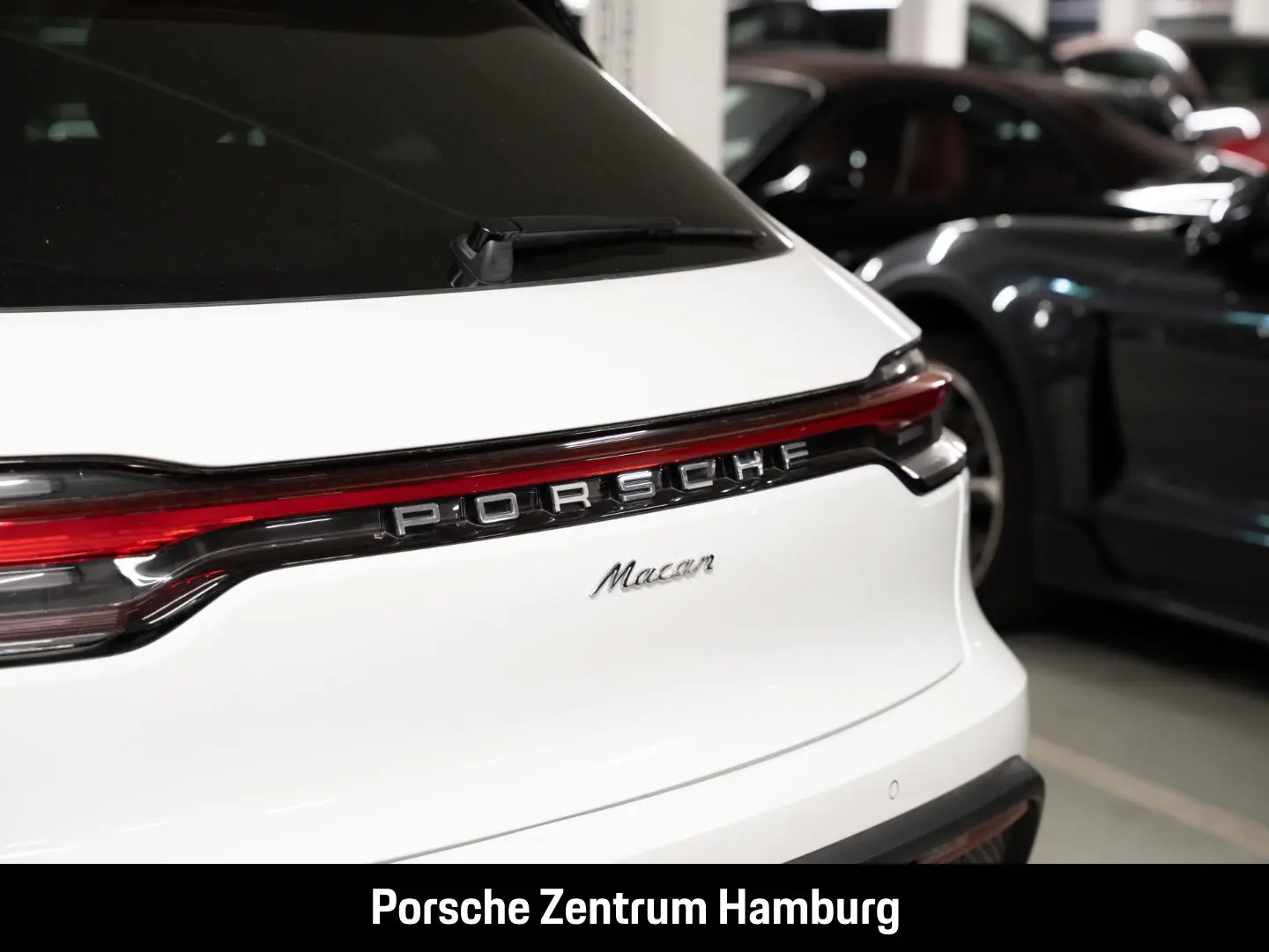 Macan Panoramaglasdach PASM Servolenkung Plus