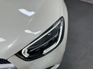 GLC 300 d 4Matic AMG LINE Burmester Kamera DTR