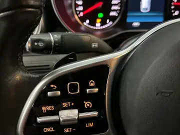 GLC 300 d 4Matic AMG LINE Burmester Kamera DTR