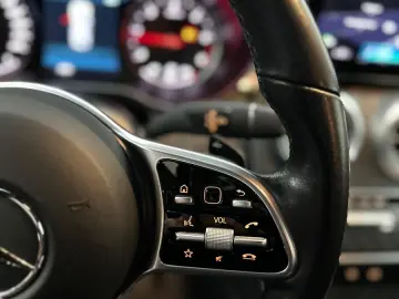 GLC 300 d 4Matic AMG LINE Burmester Kamera DTR