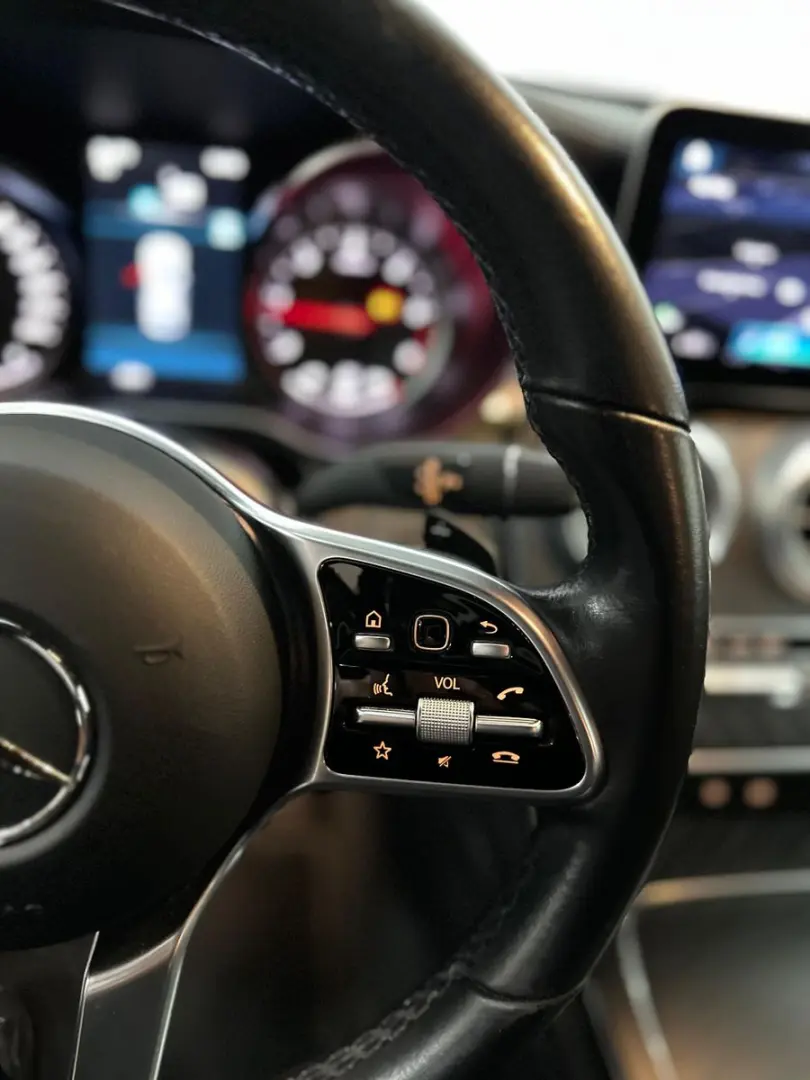 GLC 300 d 4Matic AMG LINE Burmester Kamera DTR