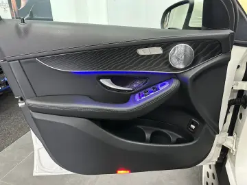 GLC 300 d 4Matic AMG LINE Burmester Kamera DTR