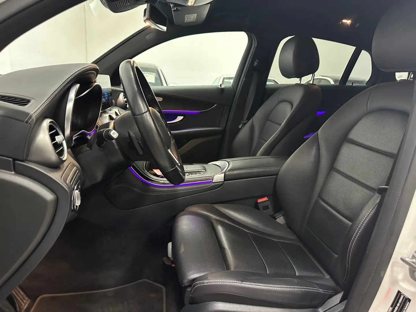 GLC 300 d 4Matic AMG LINE Burmester Kamera DTR