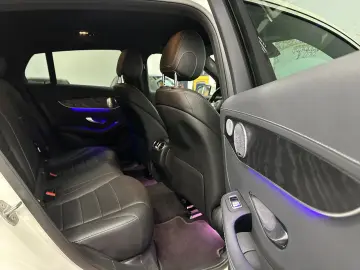 GLC 300 d 4Matic AMG LINE Burmester Kamera DTR