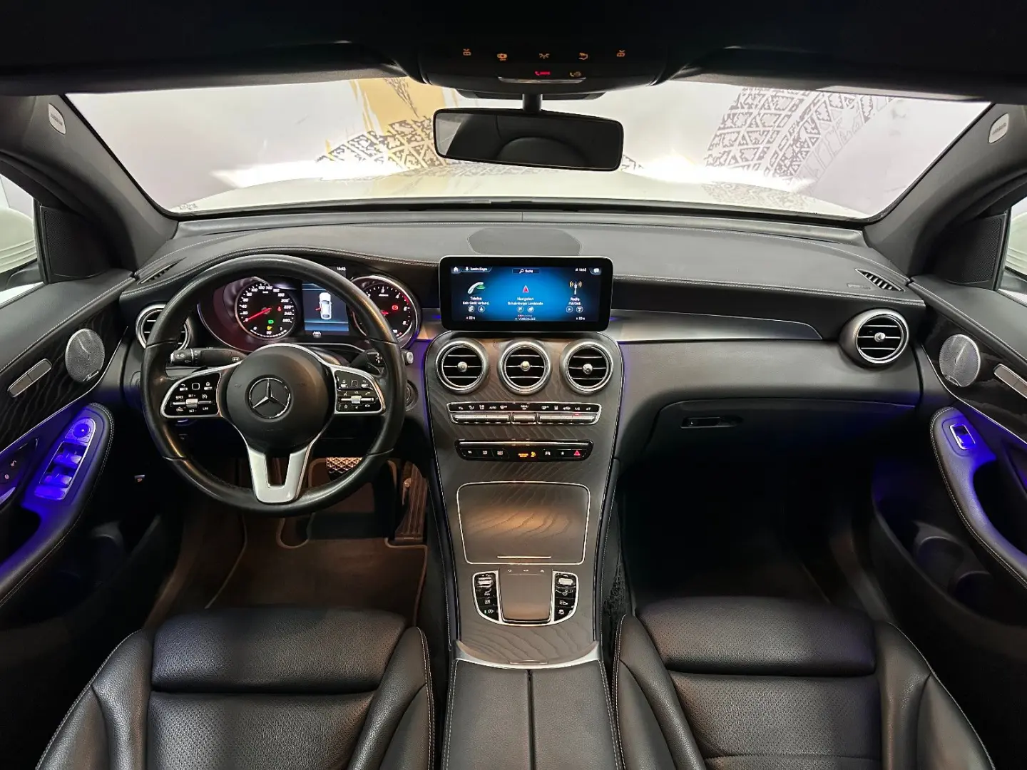 GLC 300 d 4Matic AMG LINE Burmester Kamera DTR