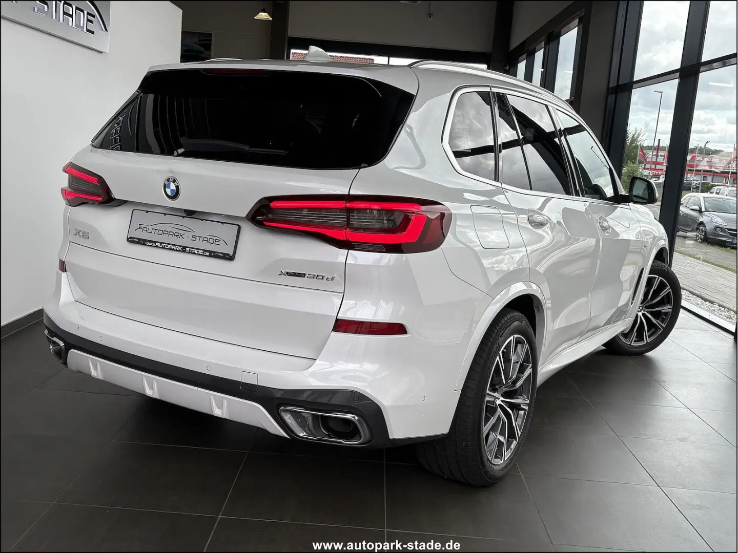 X5 30d M Sport Laser Soft Pano HUD Sthzg. LiveCo