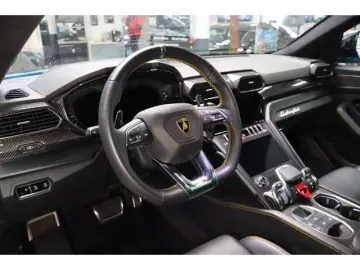 Urus Ceramic,Carbon,B&O Sound,Voll,Garantie06/26