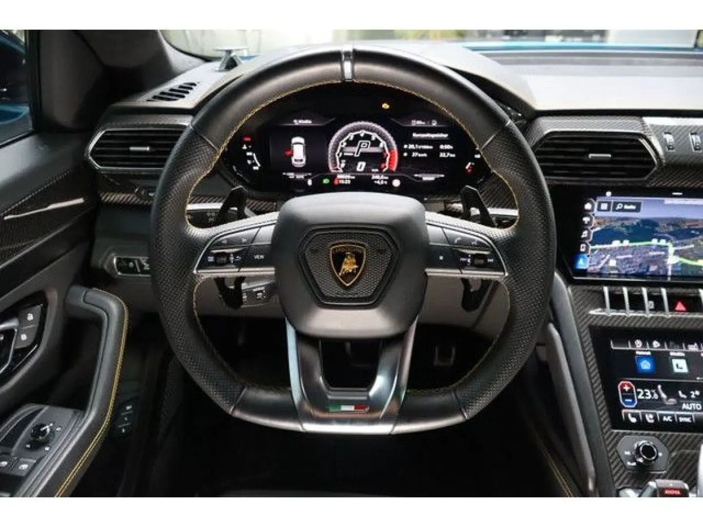Urus Ceramic,Carbon,B&O Sound,Voll,Garantie06/26