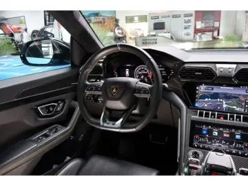 Urus Ceramic,Carbon,B&O Sound,Voll,Garantie06/26