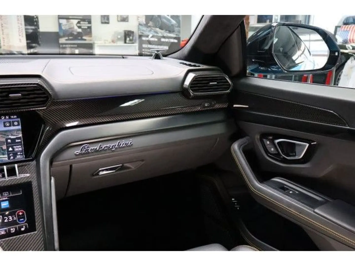 Urus Ceramic,Carbon,B&O Sound,Voll,Garantie06/26