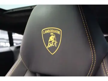 Urus Ceramic,Carbon,B&O Sound,Voll,Garantie06/26