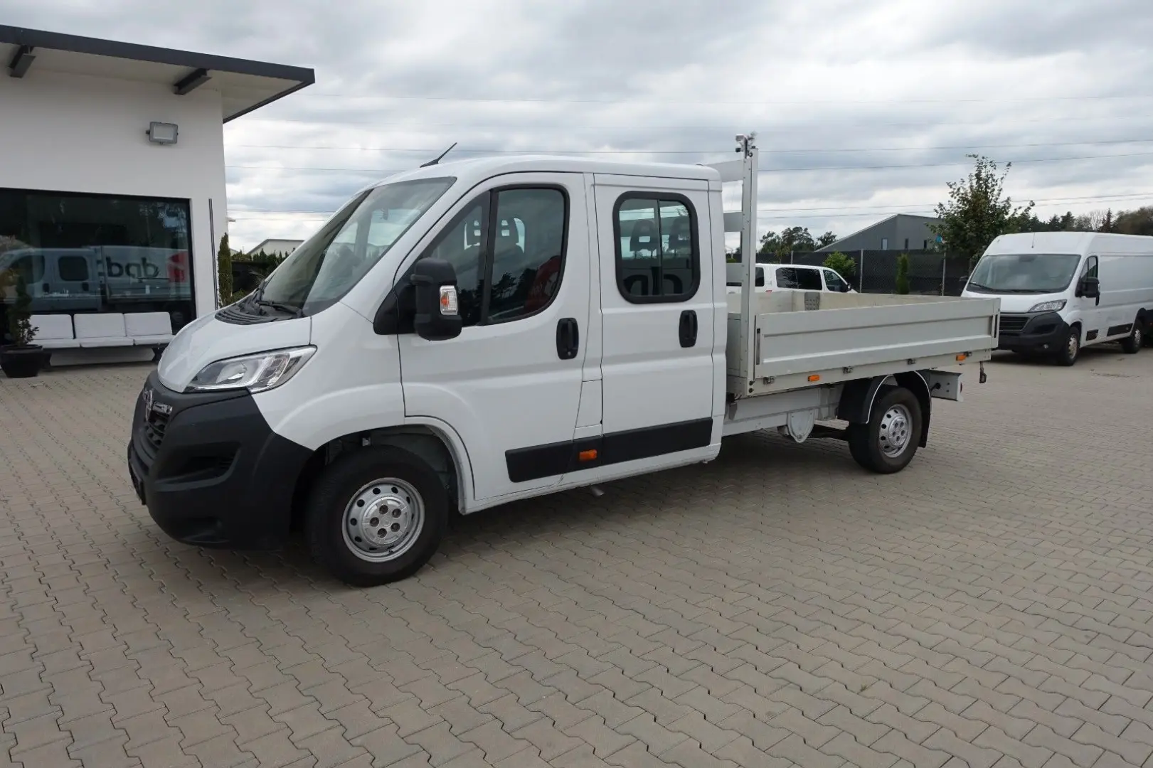 Movano DoKa Pritsche L3