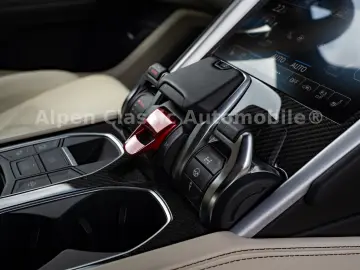 Urus  B&O Massage Carbon Soft Close 22