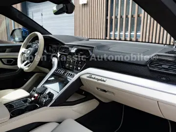 Urus  B&O Massage Carbon Soft Close 22