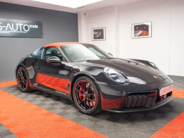 Porsche 992 911 Targa 4 GTS