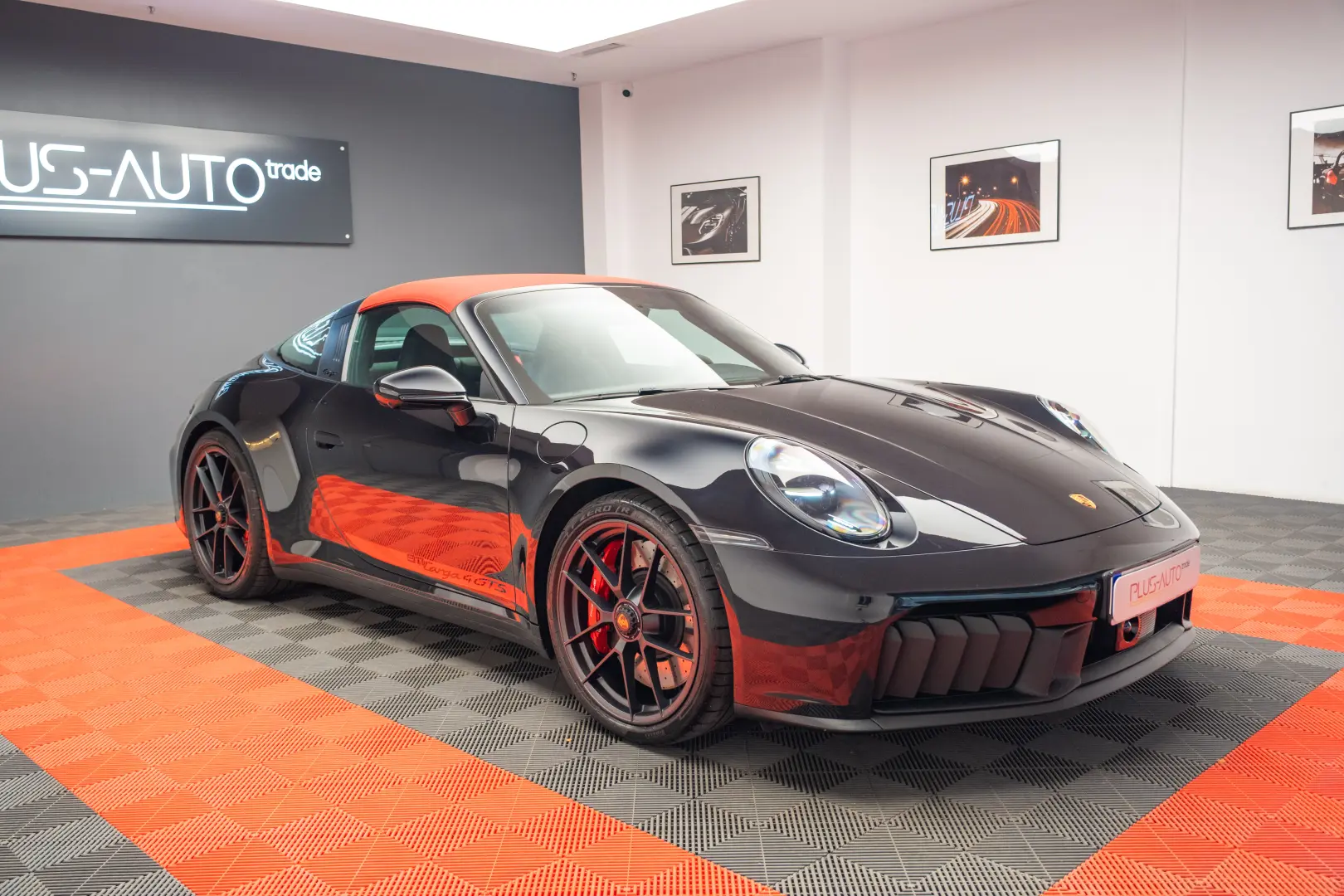 Porsche 992 911 Targa 4 GTS