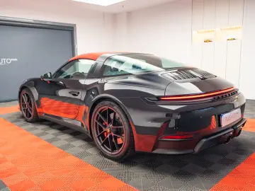 Porsche 992 911 Targa 4 GTS
