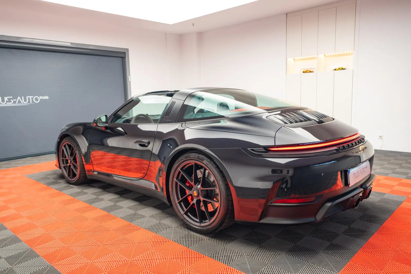 Porsche 992 911 Targa 4 GTS