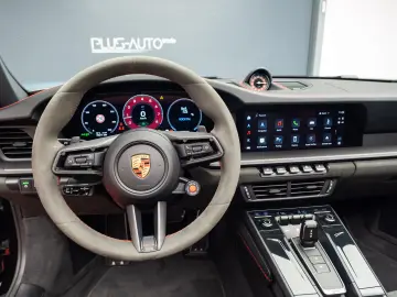 Porsche 992 911 Targa 4 GTS