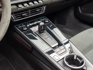 Porsche 992 911 Targa 4 GTS