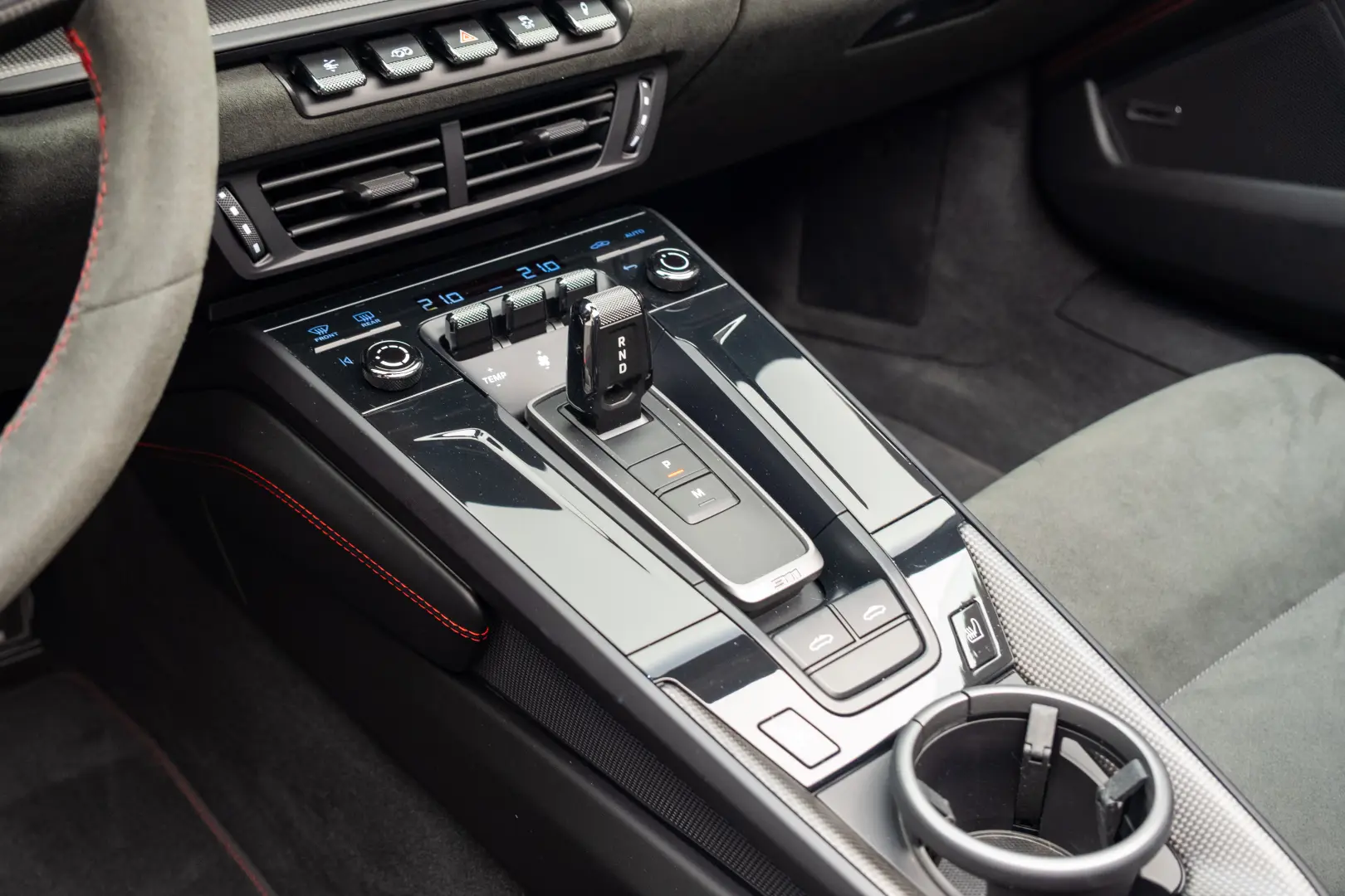 Porsche 992 911 Targa 4 GTS
