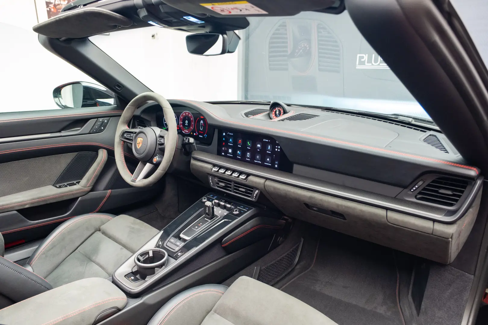 Porsche 992 911 Targa 4 GTS