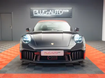 Porsche 992 911 Targa 4 GTS