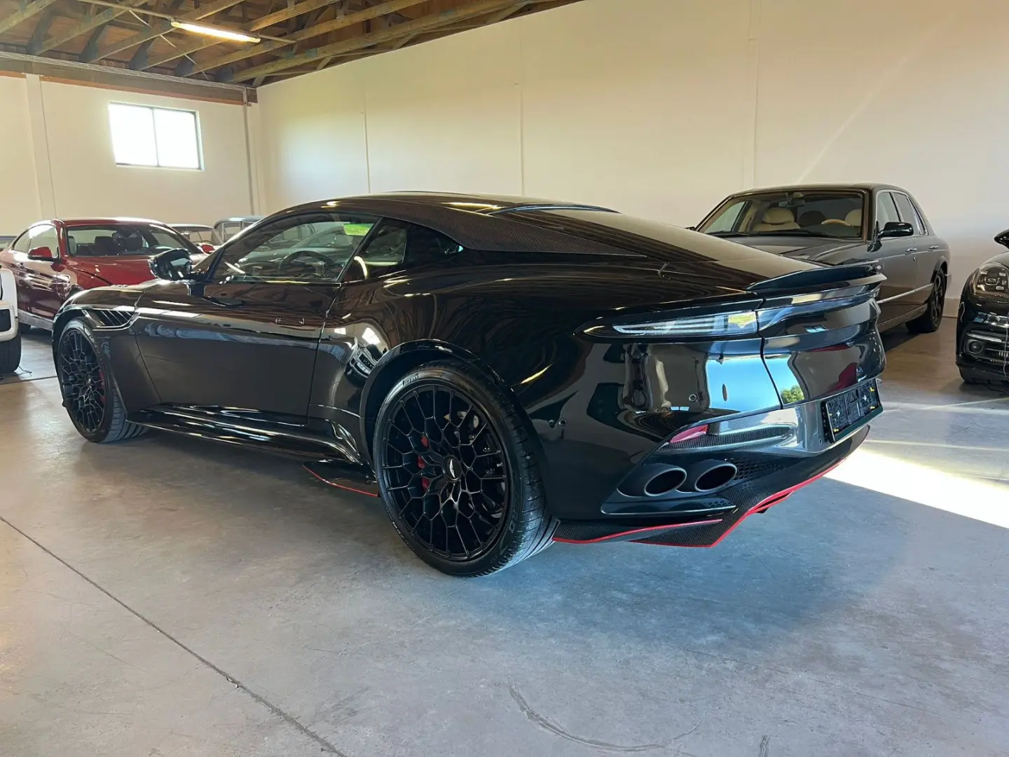 DBS 5.2 V12 770 Ultimate-SONDERMODELL-LEASING-